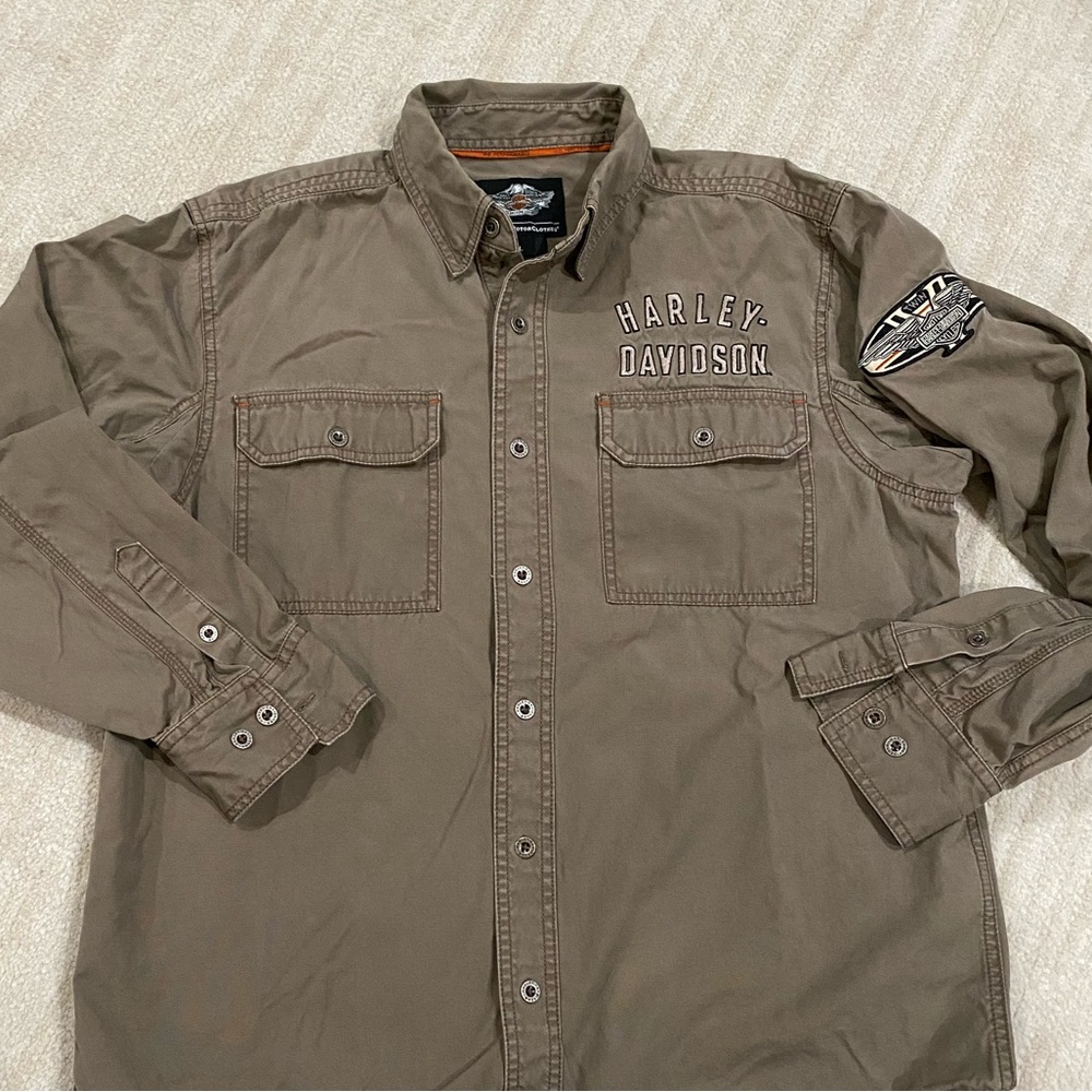 Harley Davidson long sleeve button down. Size L 100% cotton